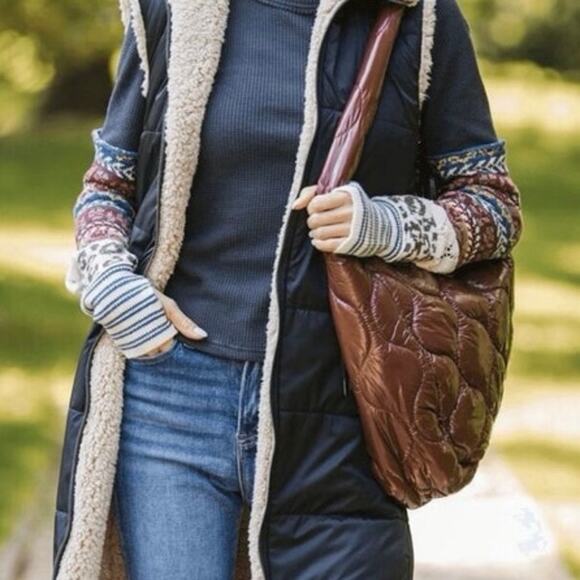 NWOT Free People Movement Surplus Shine Carryall Bag Nutshell Brown - Picture 2 of 6